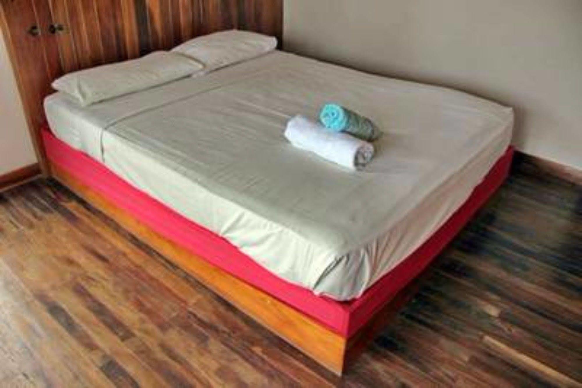 Hostel Bamboo Backpackers Nadi Zewnętrze zdjęcie